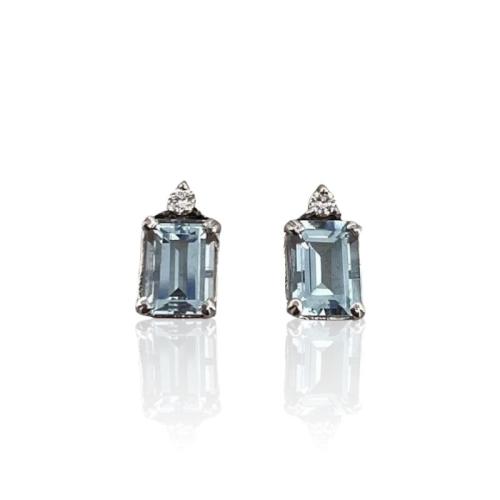EARRINGS IN WHITE GOLD WITH AQUAMARINE AND DIAMONDS
