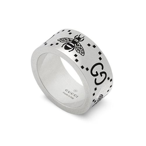 GUCCI RING WITH WIDE BAND WITH BEE AND GG ENGRAVING