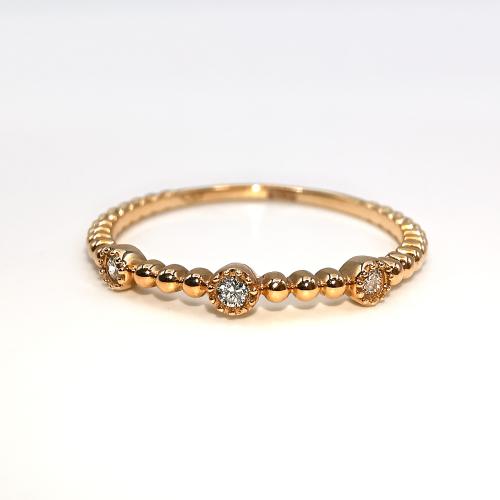 ROSE GOLD RING WITH A DIAMONDS